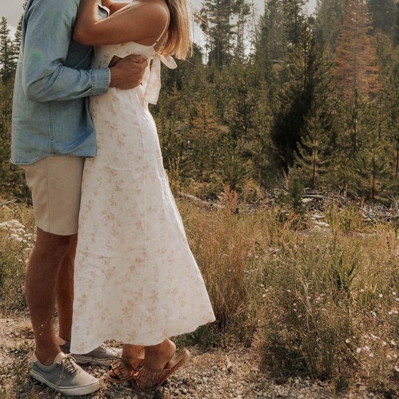 REFORMATION LINEN DRESS - Picture 4 of 4